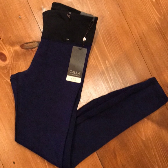 Pants - NWT CALIA textured leggings